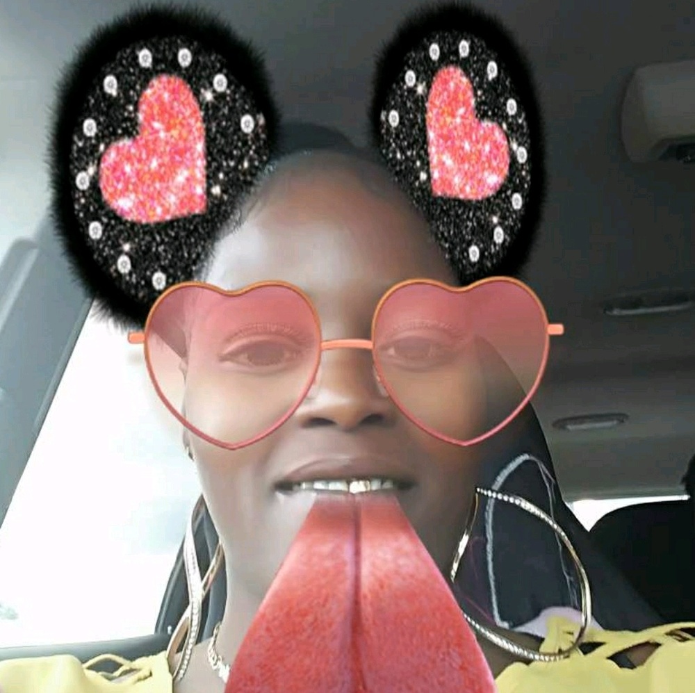 Meet your Posher, Tomeika